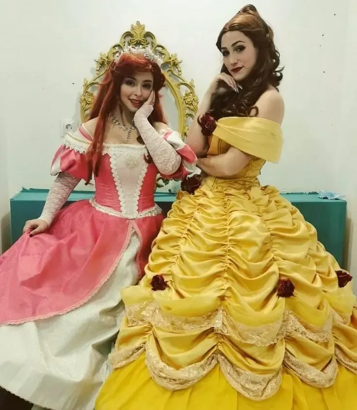 Princesas Ariel y Bella en una fiesta infantil en Málaga